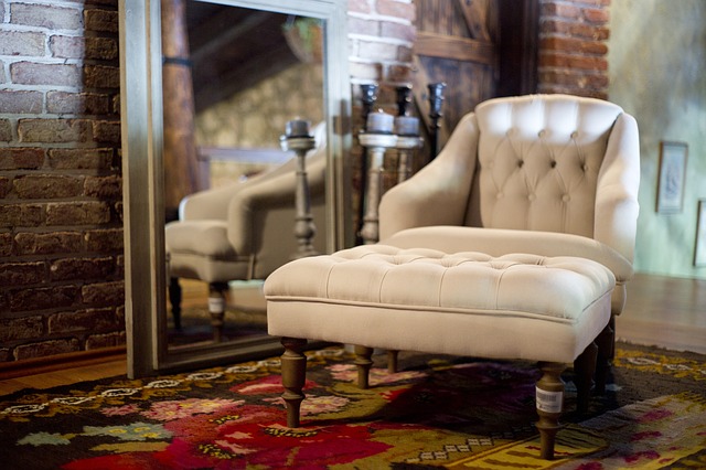 armchair-2608301_640